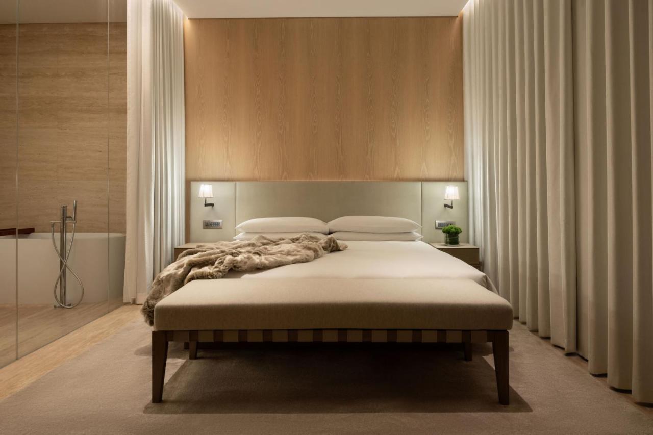 The Dubai Edition Екстериор снимка A bedroom