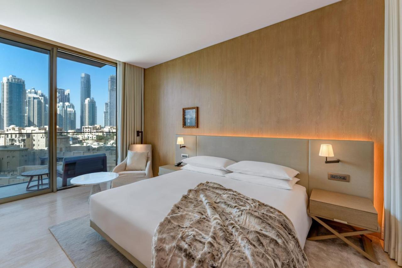 The Dubai Edition Екстериор снимка A bedroom at the hotel