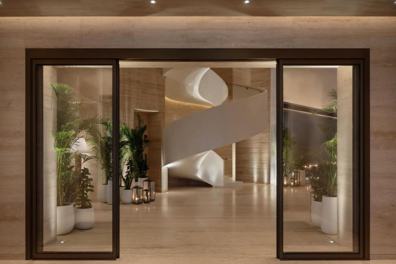 The Dubai Edition Екстериор снимка The lobby of the hotel